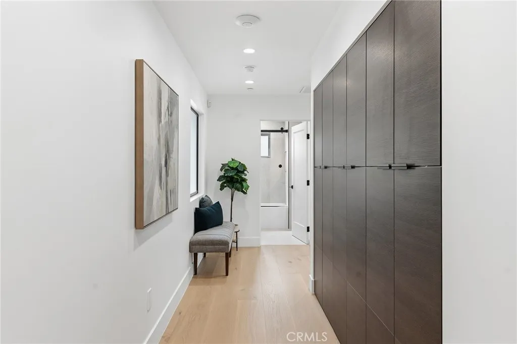 Additional image 69 of 23463 Sylvan Street, Woodland Hills, CA 91367