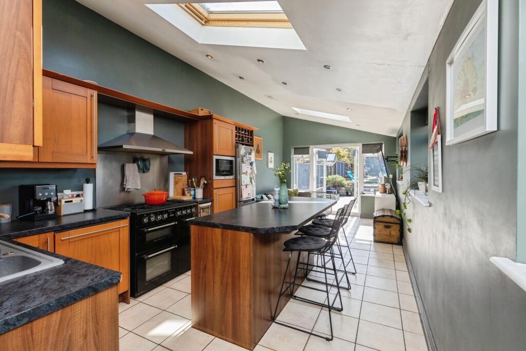 West Street, Trowbridge, BA14