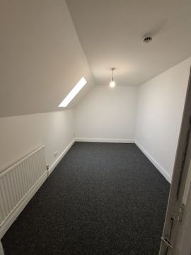 Gloucester Road, Avonmouth BS11, Room to rent