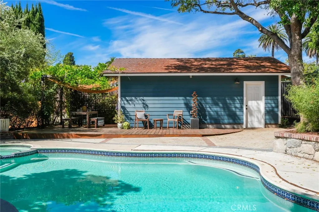 Additional image 128 of 371 E Claremont St, Pasadena, CA 91104