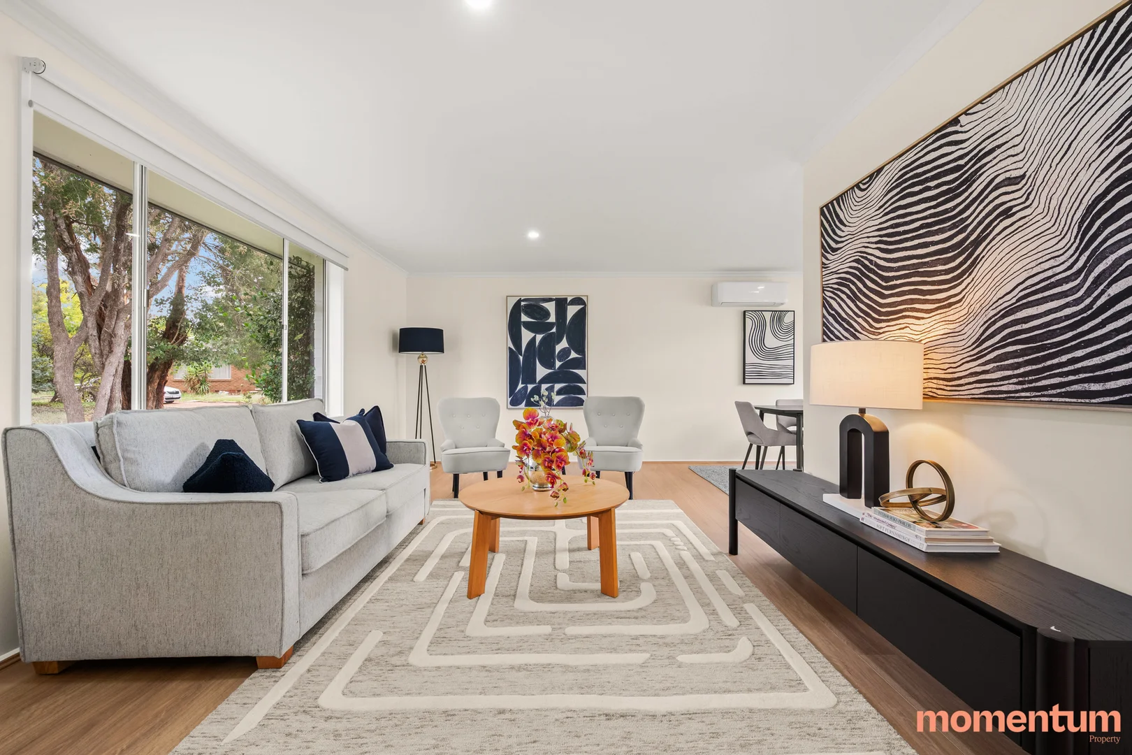 2 Broun Place, Kambah ACT 2902 photo 4
