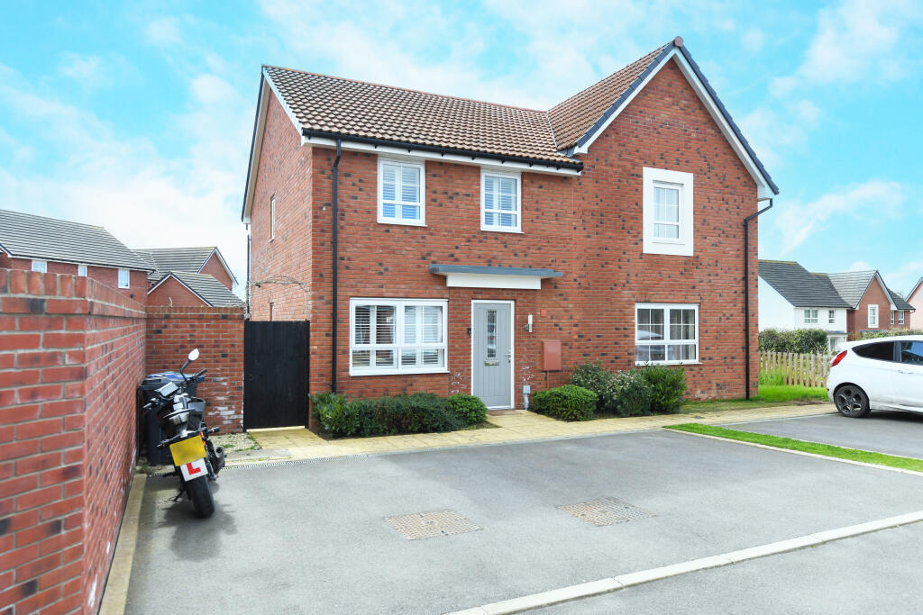 Baynton Close, Westbury
