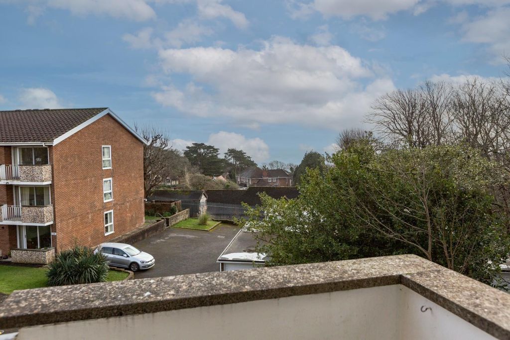 Additional image 3 of 2 bed flat for saleLansdowne, Groves Avenue, Langland, Swansea SA3