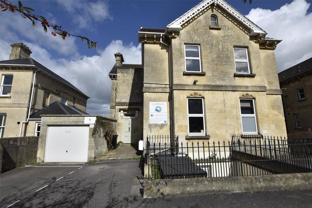 Upper Oldfield Park, Bath, Somerset, BA2