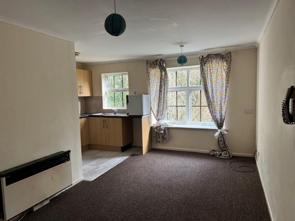 Additional image 3 of Avonbank Close, REDDITCH