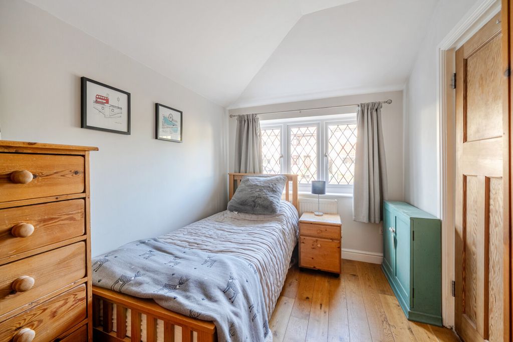 Additional image 15 of 4 bed semi-detached house for saleBourne Vale, Hayes, Bromley BR2