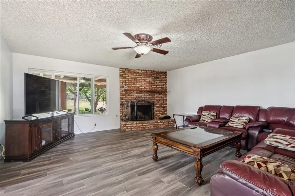 Additional image 5 of 5209 W Avenue M8, Lancaster, CA 93536
