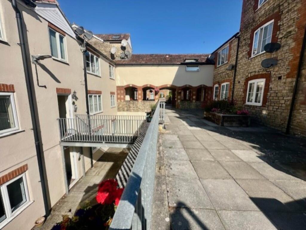Vineys Yard, Bruton