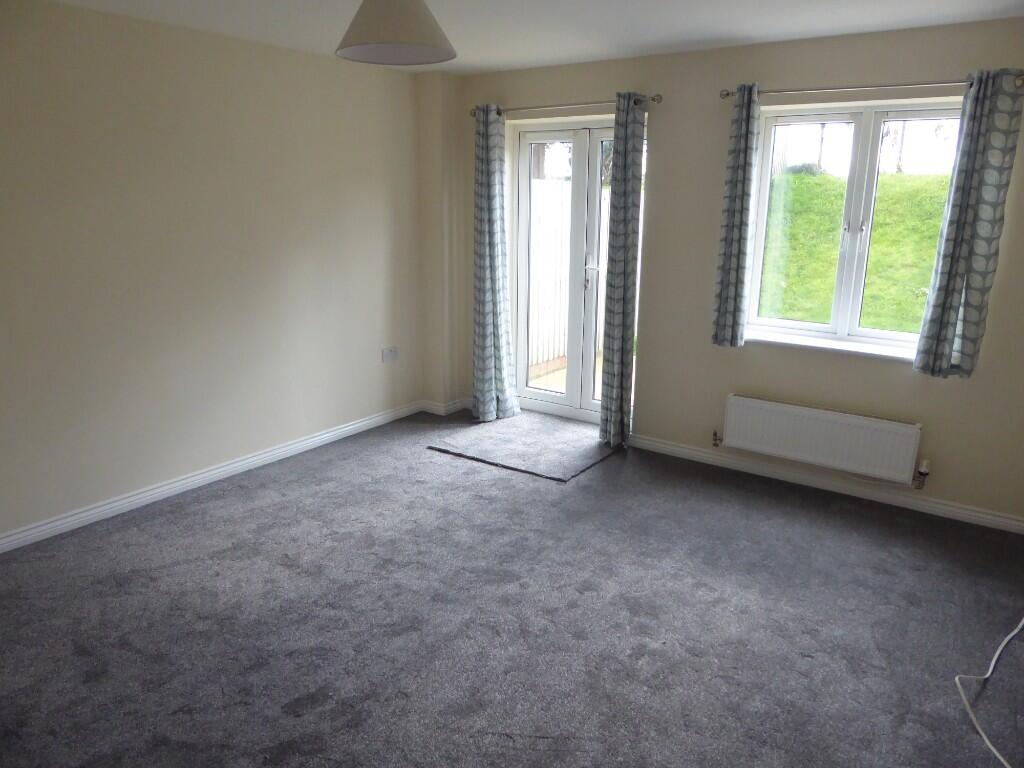 Plucknett Row, Yeovil photo 5