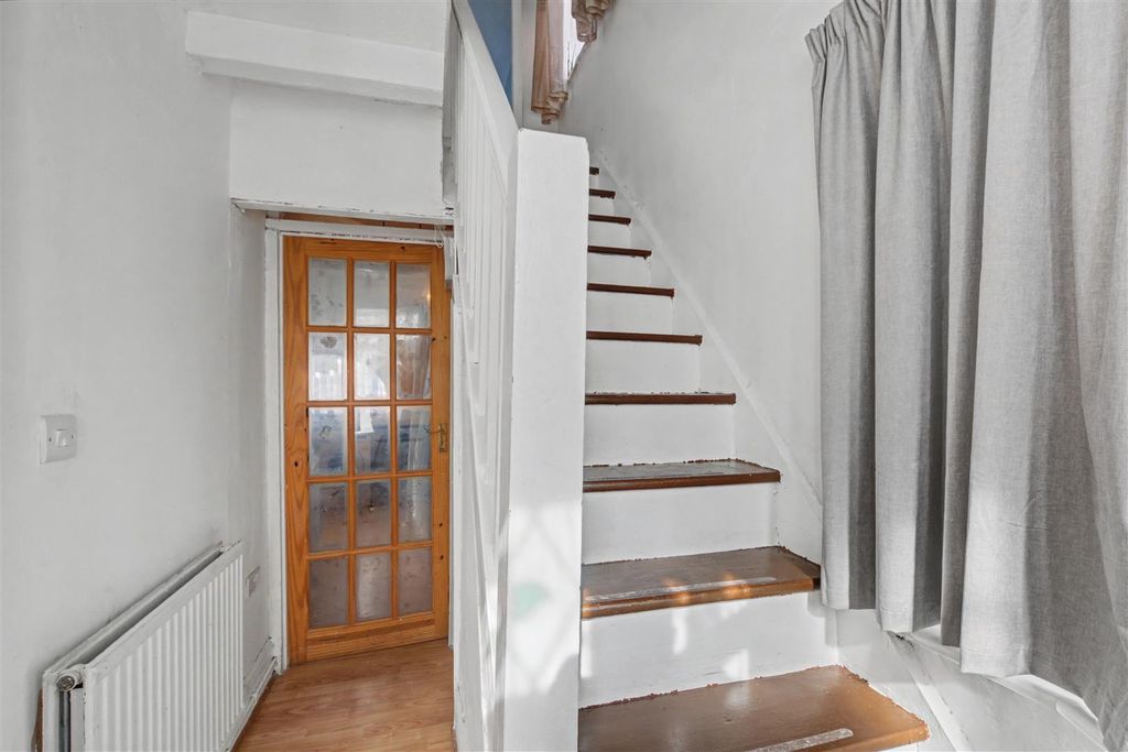 Additional image 5 of 2 bed semi-detached house for saleBramcote Avenue, Beeston NG9