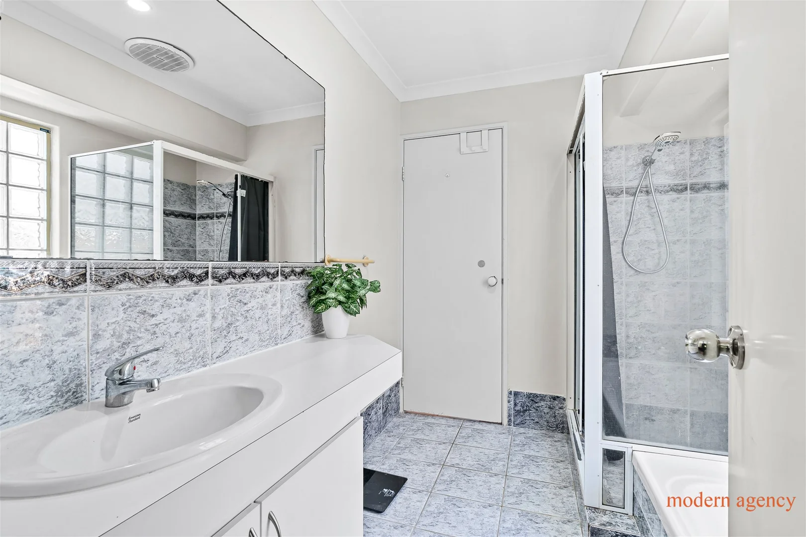 Additional image 12 of 26 Casuarina Drive, Halls Head WA 6210