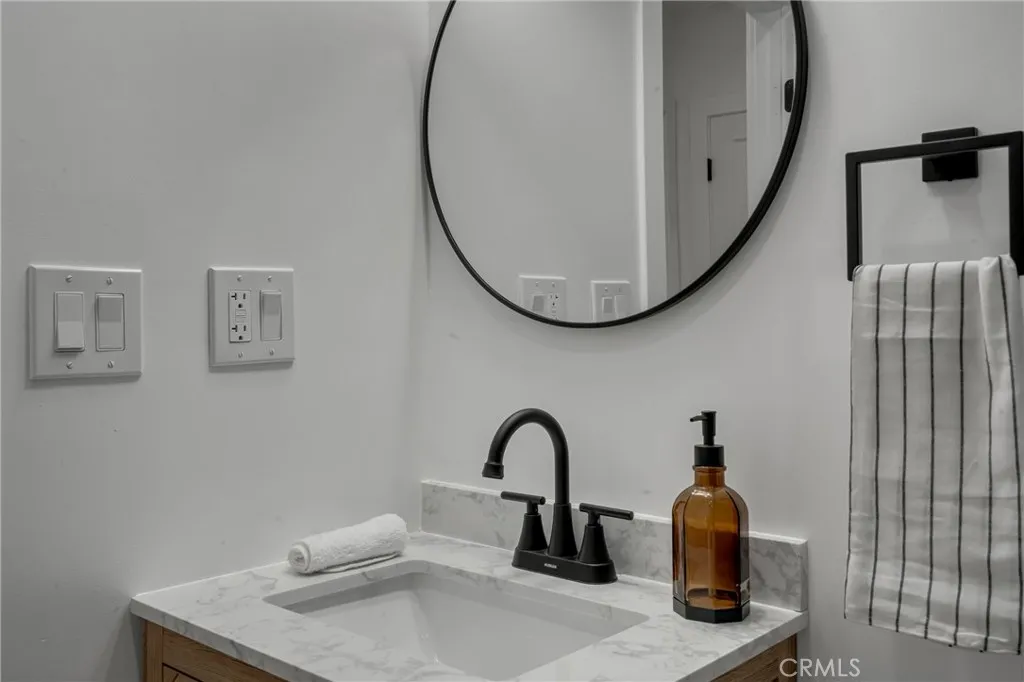 Additional image 81 of 1741 N Rose St, Burbank, CA 91505