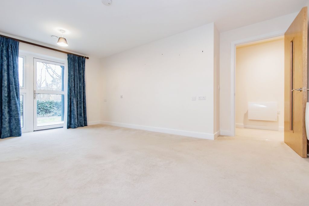 Additional image 4 of 2 bed flat for saleKingfisher Court, South Street, Taunton TA1