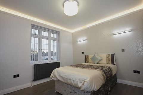 Rose Avenue CR4, Room to rent