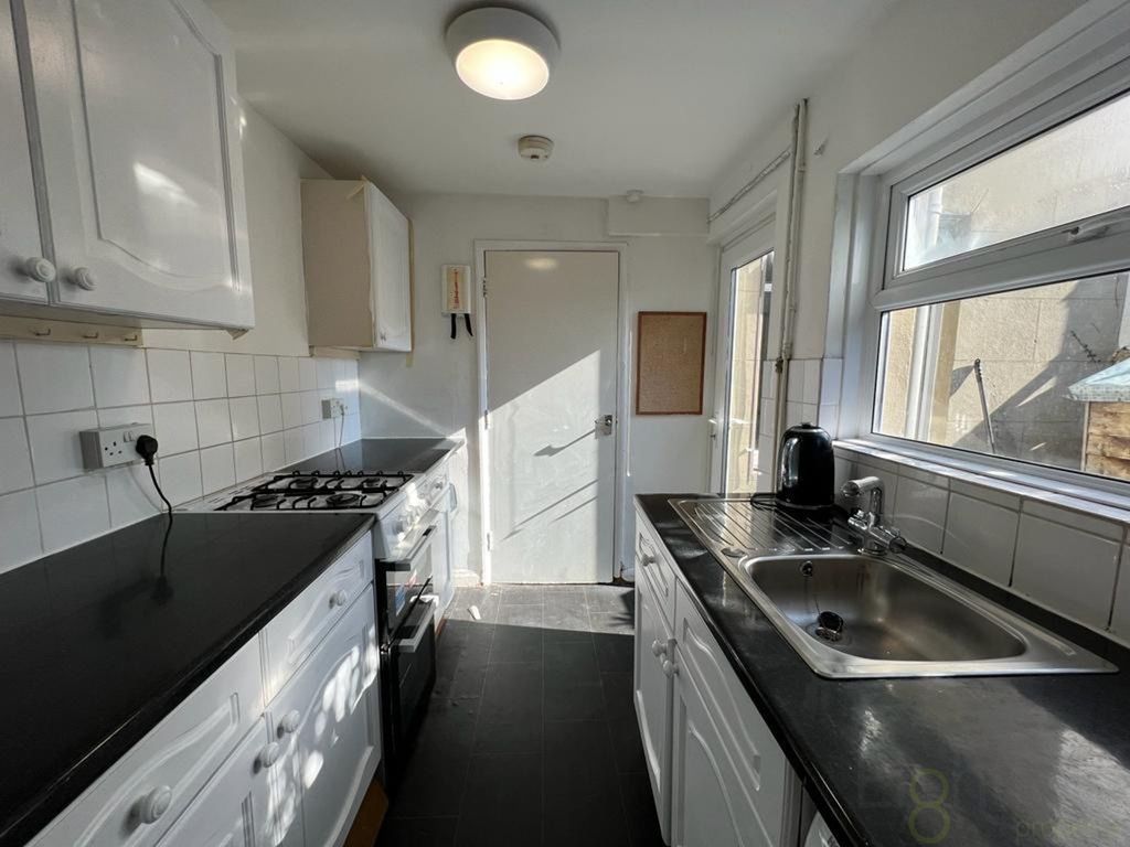 Additional image 3 of 5 bed terraced house to rentHanover Terrace, Brighton BN2