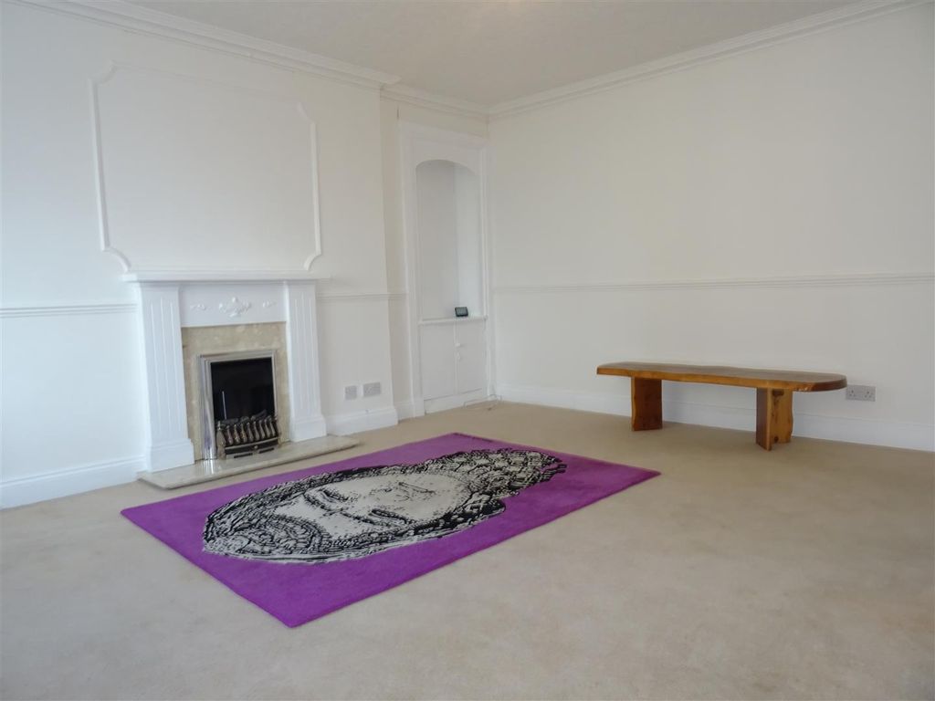 Additional image 3 of 3 bed flat to rentMain Street, Bridgend, Perth PH2