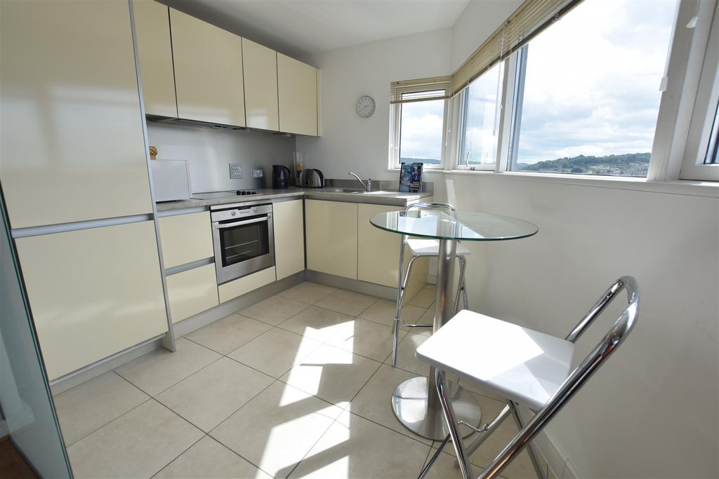 Additional image 5 of 2 bed flat for saleThe Mirage, Portishead BS20
