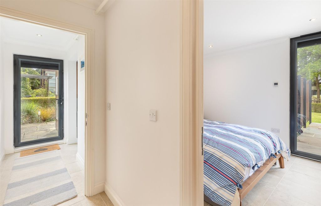 Additional image 11 of 2 bed chalet for saleCowes, Isle Of Wight PO31