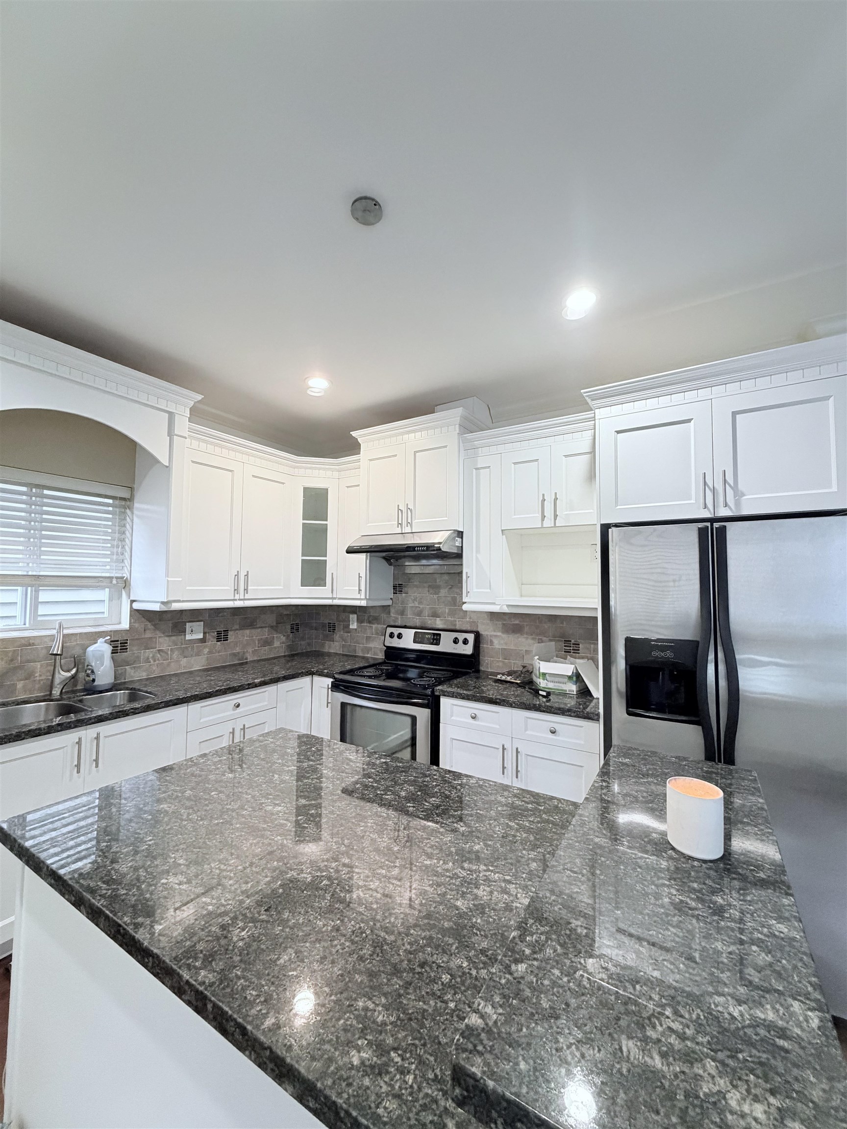 Additional image 2 of 6959 196 St , Surrey, BC, V4N 5Z1