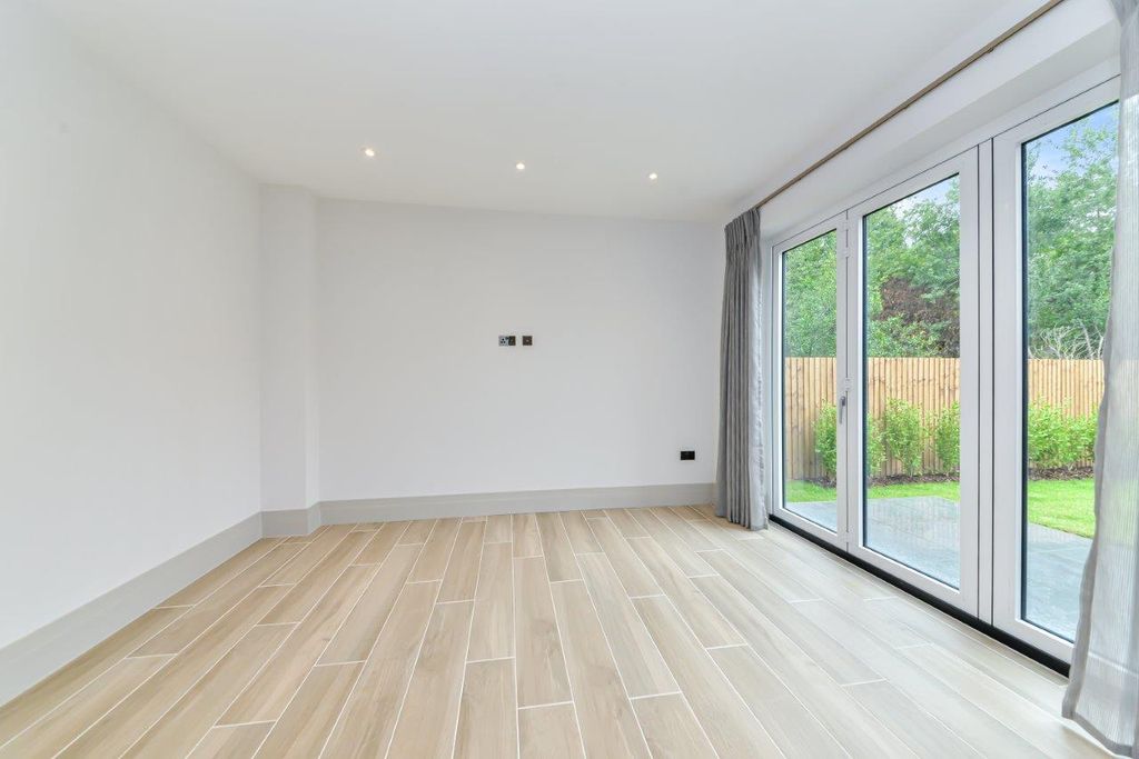 Additional image 28 of 6 bed detached house to rentClaremont Gardens, Norfolk Road, Edgbaston, Birmingham B15