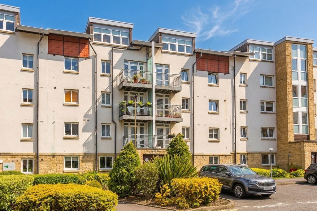 2 bed flat for saleAllanfield Place, Edinburgh EH7