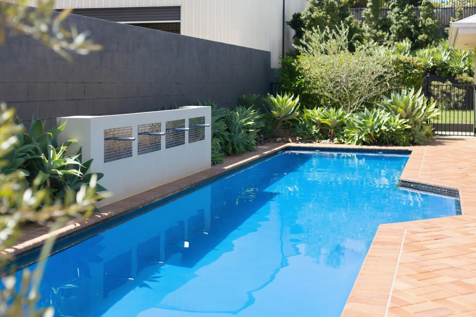 11 Blackall Road, Murrumba Downs QLD 4503 photo 2