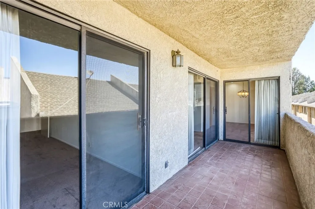 Additional image 29 of 7625 Reseda Blvd Unit 202, Reseda, CA 91335