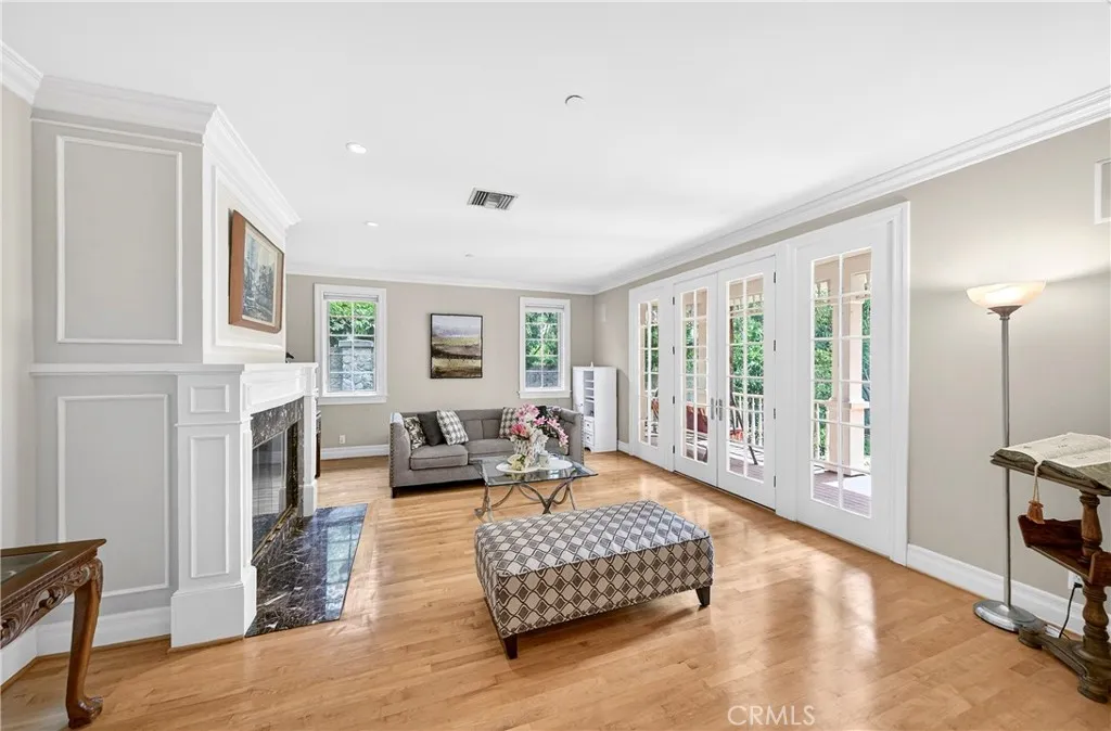 Additional image 8 of 465 W Highland Avenue, Sierra Madre, CA 91024