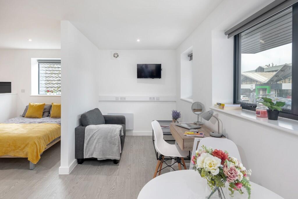 Additional image 2 of Banglo House, Lower Bristol Road, Bath, Somerset, BA2