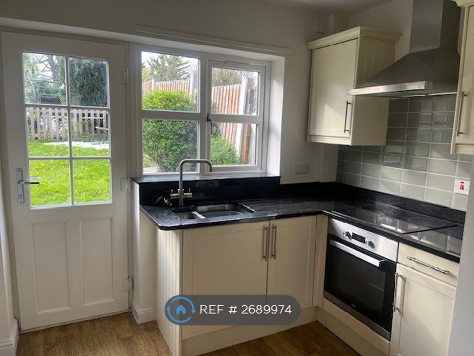 2 bed terraced house to rentMain Road, Chester CH4