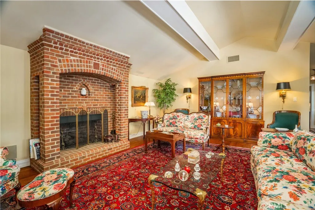 Additional image 48 of 17420 Rancho St, Encino, CA 91316