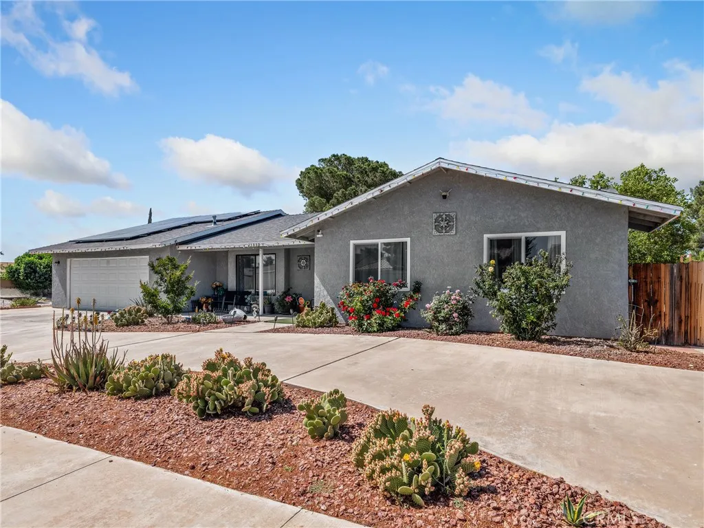 15880 Elcona Place, Victorville, CA 92395