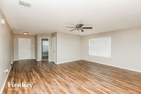920 Dove Meadows Drive, Arlington, TX, 76002 photo 3