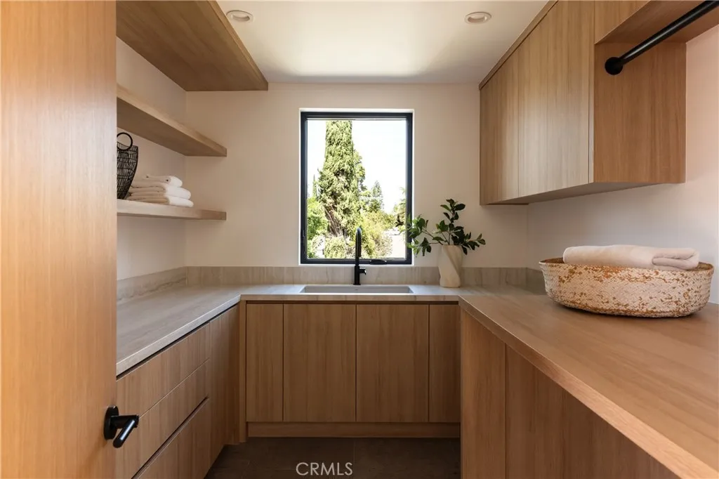 Additional image 55 of 15202 Hesby Street, Sherman Oaks, CA 91403