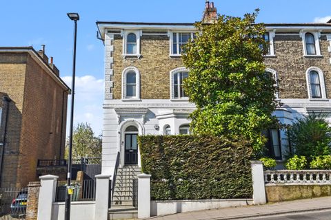 Dartmouth Park Hill, Dartmouth Park, London NW5