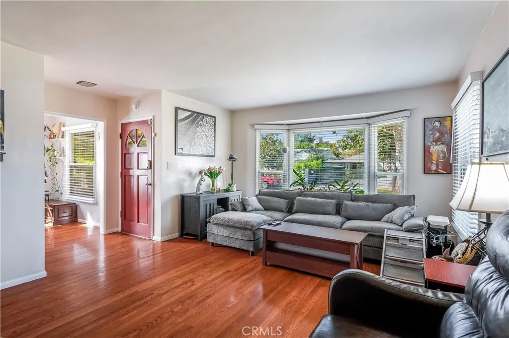 Additional image 10 of 17504 Hamlin St, Van Nuys, CA 91406