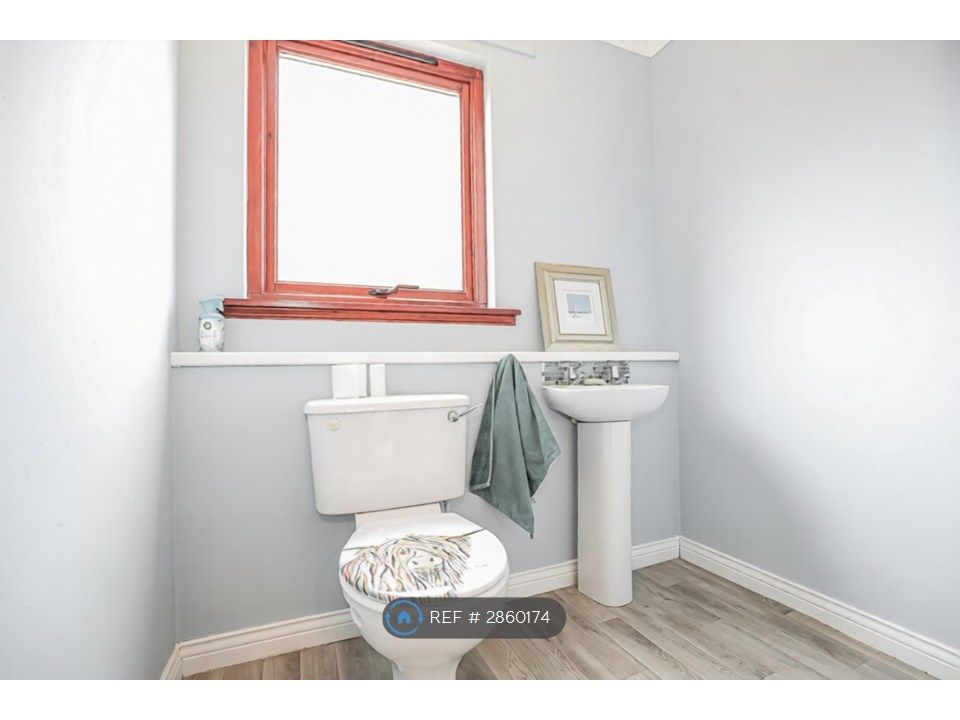 Additional image 6 of 3 bed semi-detached house to rentCastledyke Road, Lanark ML11