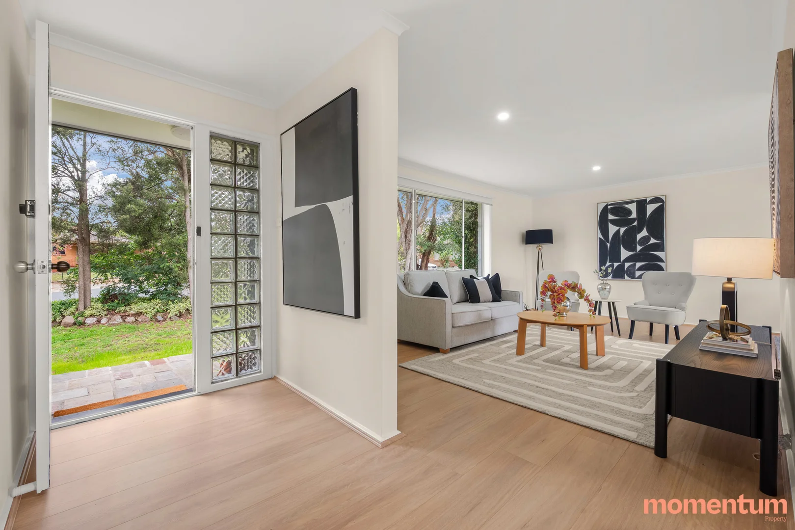 2 Broun Place, Kambah ACT 2902 photo 3
