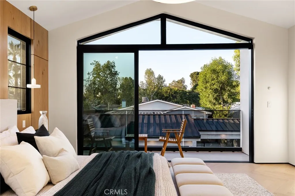 Additional image 6 of 12247 Addison St, Valley Village, CA 91607