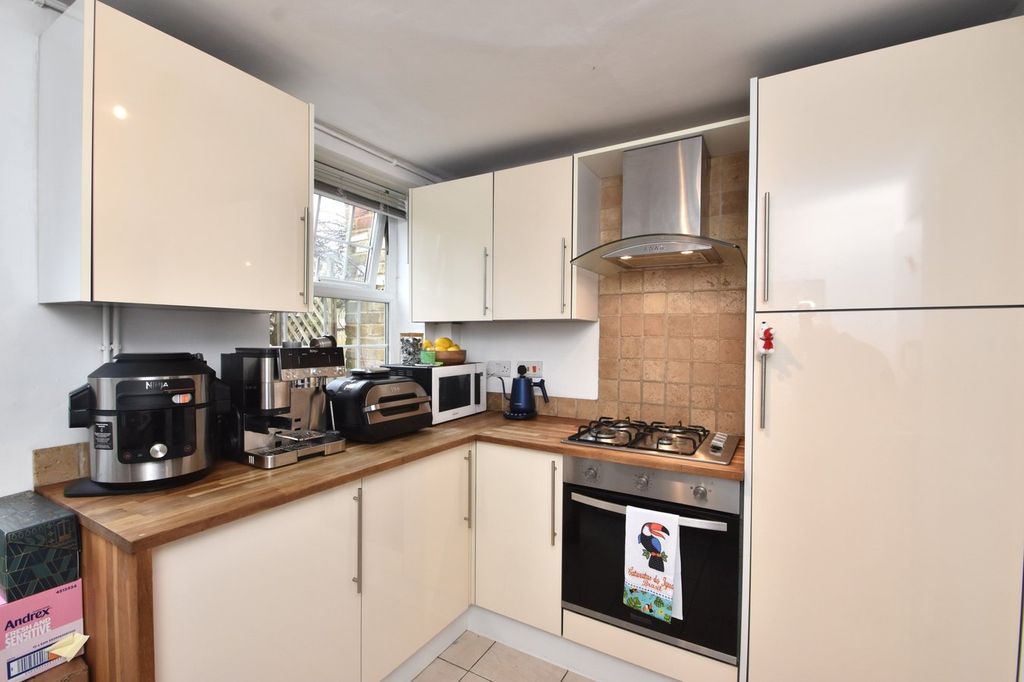 Additional image 6 of 2 bed terraced house for saleBeech Road, Weybridge KT13
