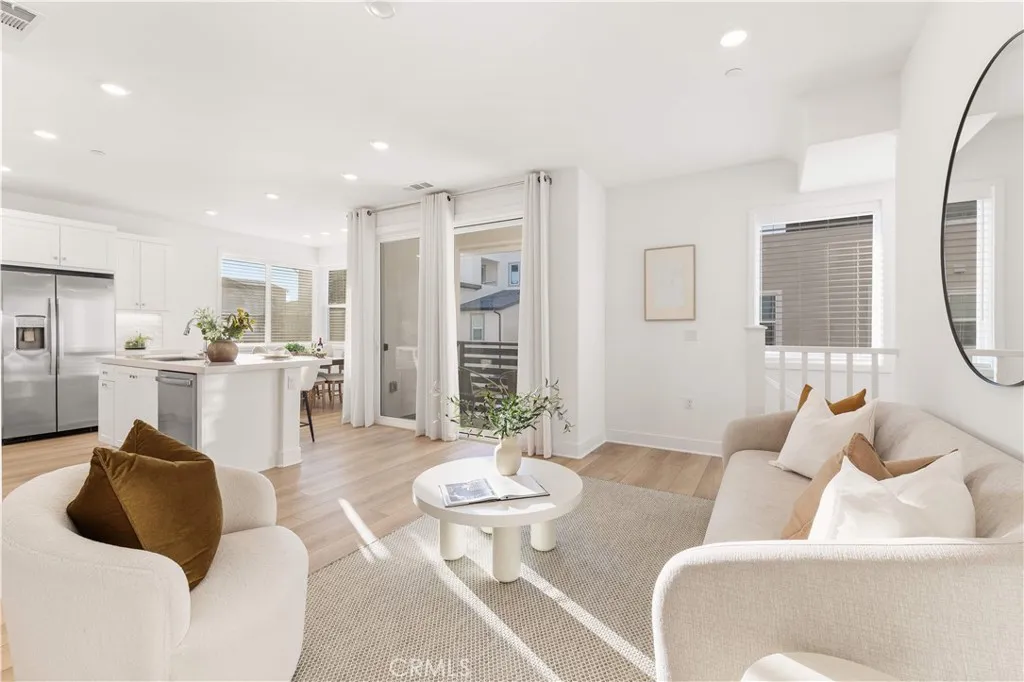 Additional image 15 of 470 Lobata, Irvine, CA 92618
