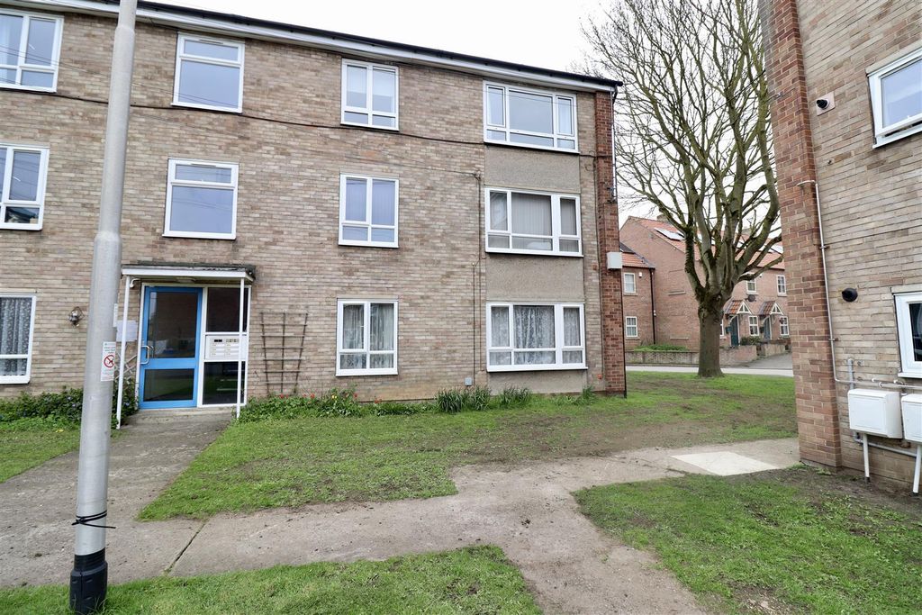 1 bed flat for saleChurch Lane Flats, Pocklington YO42