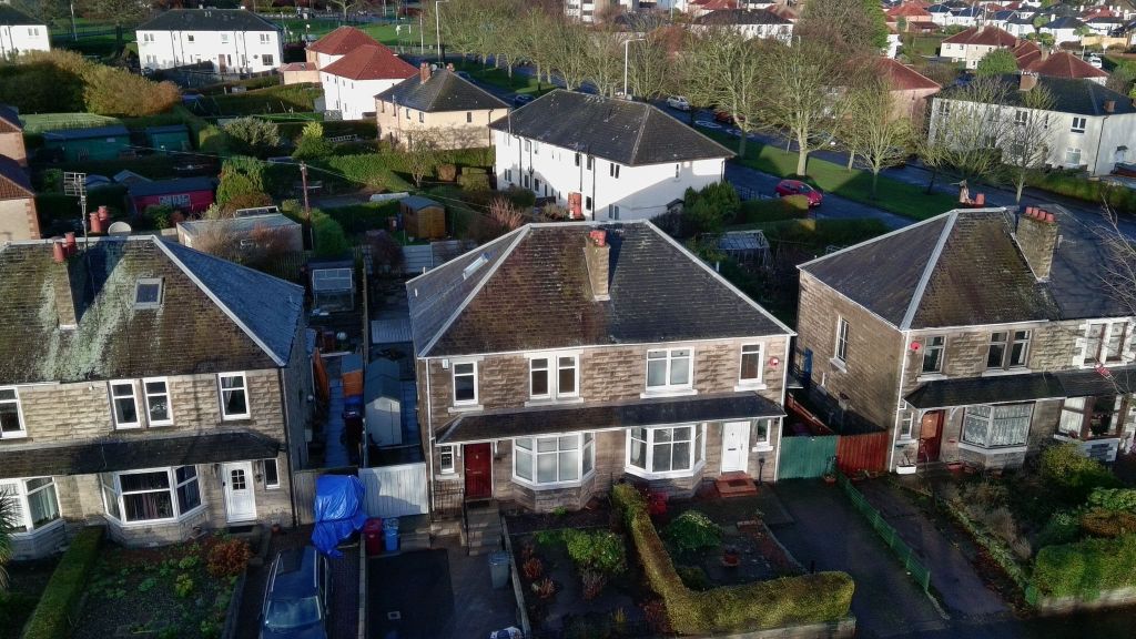 Additional image 2 of 3 bed semi-detached house to rentBroughty Ferry Road, Dundee DD4