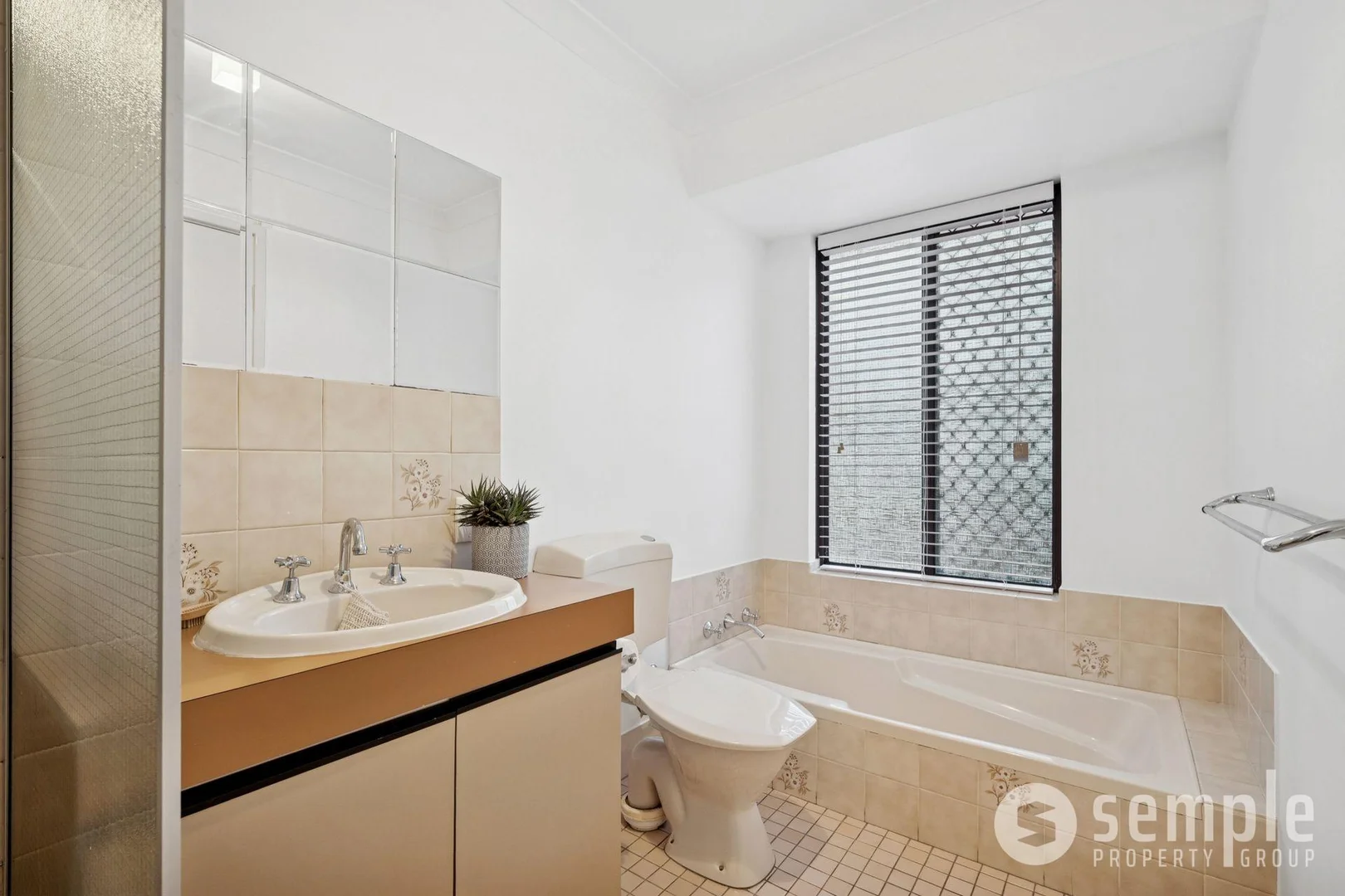 Additional image 21 of 10 Wattle Court, Bibra Lake WA 6163