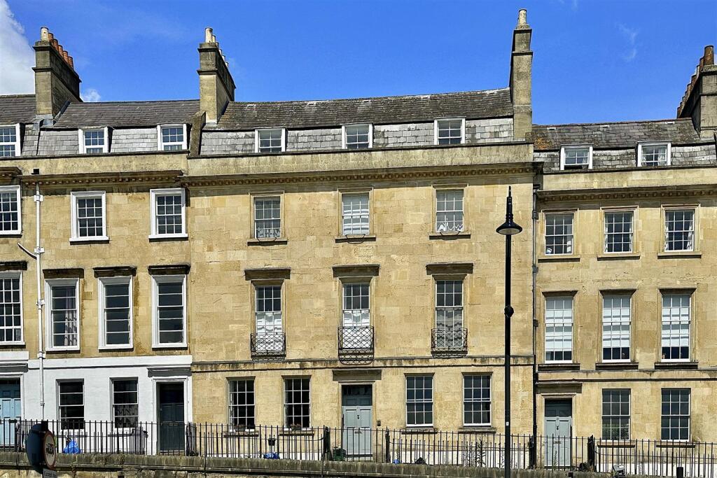 Walcot Parade, Walcot, BA1