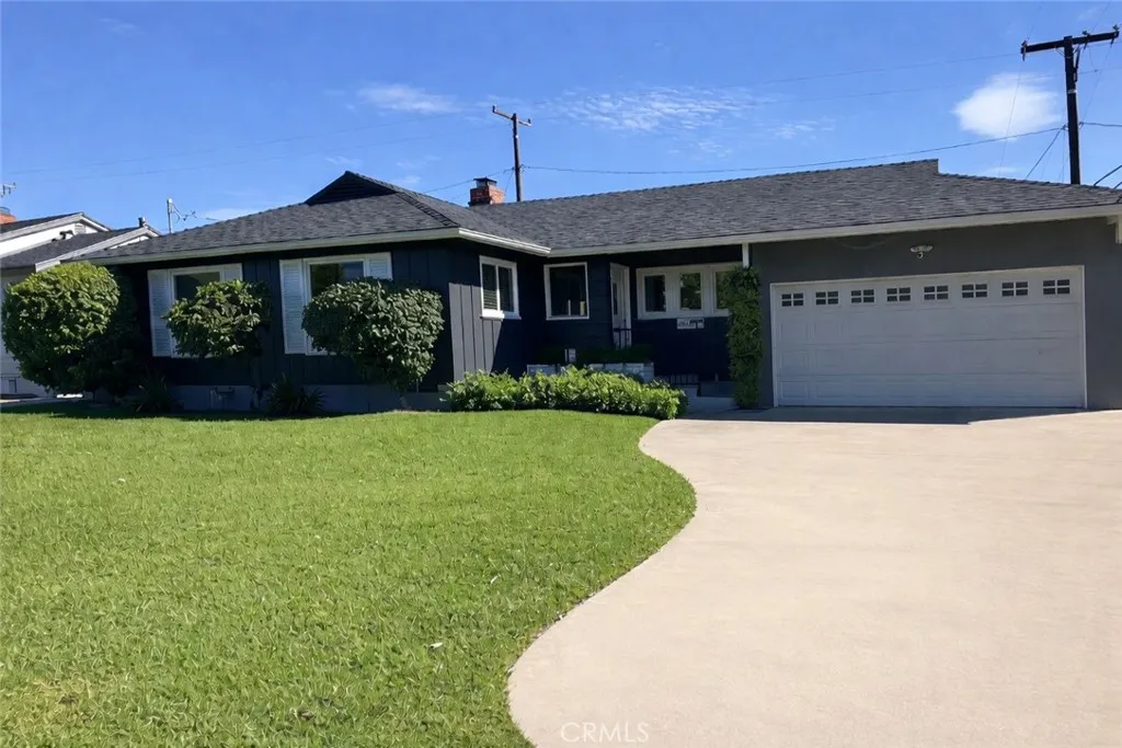 204 E Kelby St, Covina, CA 91723 photo 2