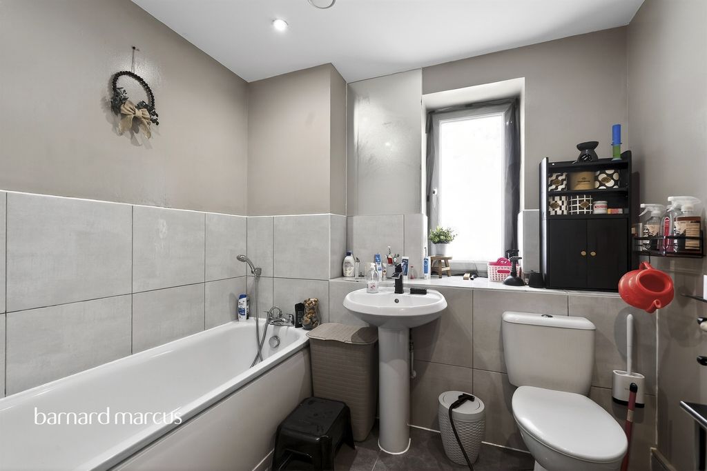 Additional image 6 of 3 bed flat for saleTown Lane, Stanwell, Staines-Upon-Thames TW19