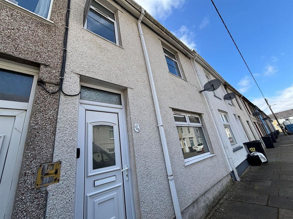 3 bed terraced house to rentKing Street, Cwm, Ebbw Vale NP23