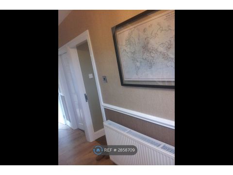 Yew Tree Road, Manchester M14, Room to rent