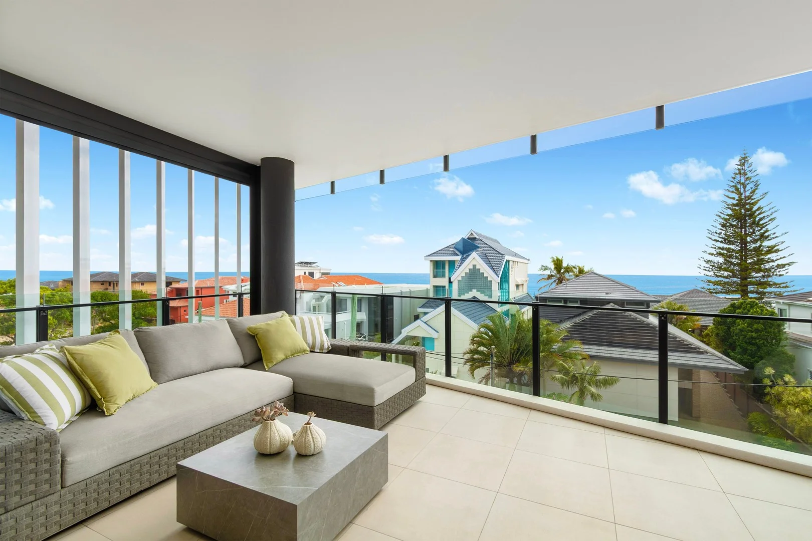 204/60 Jefferson Lane, Palm Beach QLD 4221